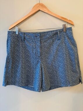 Puma Blue Geometric Print Golfing Women’s Shorts, Sz 12.